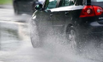 Βροχή και οδήγηση: Τι να προσέχετε!