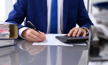 Αλλάζει η βάση υπολογισμού των νέων εισφορών για τους ελεύθερους επαγγελματίες!