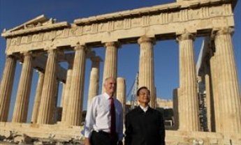 H  Κίνα αγοράζει ελληνικά ομόλογα- Τι γράφει ο διεθνής τύπος 