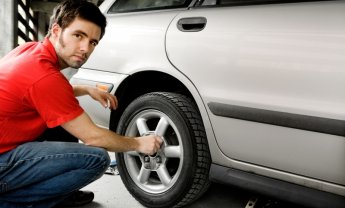 Εσύ θα πληρώσεις τις ζημιές που κάνει ο κλέφτης του αυτοκινήτου σου;