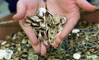 Μειώθηκε κατά 30% το έλλειμμα το εννεάμηνο