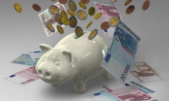 Φτερά θα κάνουν 1,18 δισ. από συντάξεις, επιδόματα και εισφορές το 2017. Τι προβλέπει ο προϋπολογισμός για τα ταμεία;