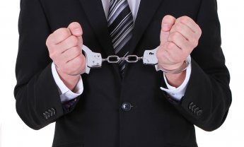 Χειροπέδες σε 45χρονο στο Ρέθυμνο για οφειλές 784.000 ευρώ