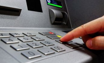 Νέα όρια στα capital controls! - Ανάληψη μέχρι 1.800 ευρώ το μήνα