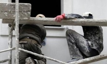 Καταρρέει η οικοδομική δραστηριότητα