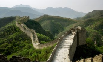 Έτοιμες να διαβούν το τείχος της Κίνας AIG και Allianz SE