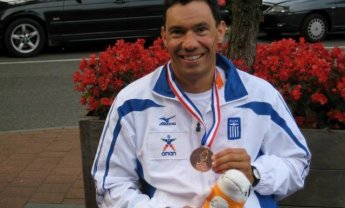 ΑΧΑ: Yπερήφανος υποστηρικτής του Παραολυμπιονίκη Κολύμβησης Γιάννη Κωστάκη