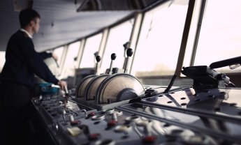 Μείωση 2,7% στα συμβόλαια ασφάλισης πληρωμάτων πλοίων το 2015
