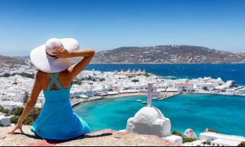 Ισχυρό το πλήγμα της πανδημίας στις επιδόσεις του ελληνικού τουρισμού το 2020 – μετά το 2022 η ανάκαμψη