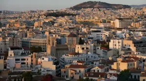 «Η Αθήνα κινδυνεύει να γίνει σκηνικό αν ξεχάσει τους κατοίκους της»