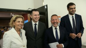 Γ. Στουρνάρας (ΤτΕ): Διαδρομές μιας δημοσιογραφικής βιβλιοθήκης του 20ου αιώνα