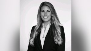 DA Strategy: Η Rachel Kelly φέρνει εμπειρία ηγεσίας από την πρώτη γραμμή