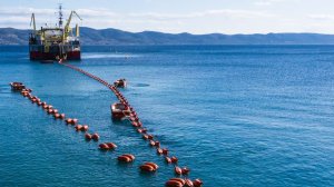 Σύντομα το «crash test» με το καλώδιο, η Γαλλία «απειλεί» το ευρώ, «ψήφος» της Fitch στην Crediabank, μεγάλη επέκταση για το ΔΕΗ Fiber
