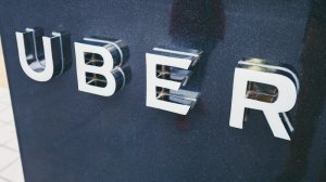 Ποια ασφαλιστική καλύπτει την Uber; (video)