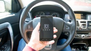 Στρατηγική συνεργασία ΑΧΑ & Uber