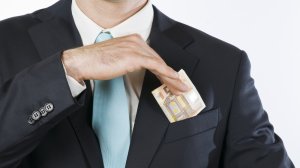 Ένοχος εκβίασης και τοκογλυφίας με δύο ελαφρυντικά Ροδίτης ασφαλιστής