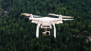 Drones: Νέοι κανόνες για ασφαλέστερους ουρανούς!