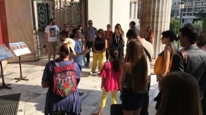 Ξεκίνησε με ζωηρό ενδιαφέρον το πρόγραμμα ξεναγήσεων στα Προπύλαια του Εθνικού και Καποδιστριακού Πανεπιστημίου Αθηνών