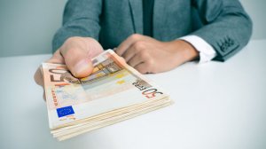 Όλες οι πληρωμές που θα γίνουν την τελευταία εβδομάδα του Ιουλίου