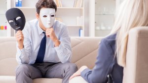 Αν όλα αυτά δεν είναι εκπαιδευτική υποκρισία, τότε τι είναι;