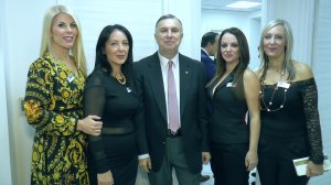 DOCTOR CARE: Μια νέα πρότυπη μονάδα πρωτοβάθμιας υγείας στο κέντρο της Αθήνας (video)
