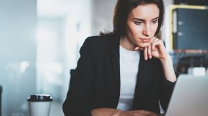ΓΣΕΕ: Απουσία συνθηκών ποιότητας στις μισές θέσεις εργασίας