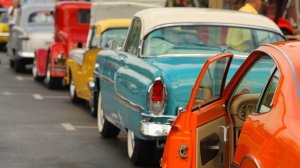 Με ποιες προϋποθέσεις κυκλοφορούν τα αυτοκίνητα αντίκες; Χρειάζονται αποδεικτικό ασφάλισης; 