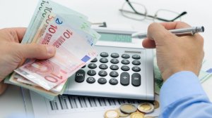 «Ραβασάκια» με αναδρομικές εισφορές για 250.000 επιστήμονες - Τι προβλέπεται για την παράλληλη ασφάλιση;