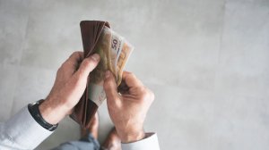 Μικρότερα εισοδήματα δήλωσαν οι Έλληνες το 2018
