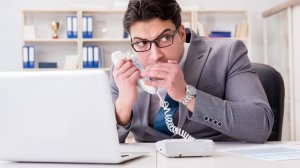 Ποιες Γενικές Πληροφορίες παρέχει ο ασφαλιστικός διαμεσολαβητής «εγκαίρως» στον πελάτη σύμφωνα με την IDD;