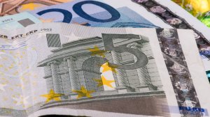 Υπ. Εργασίας: Το αργότερο μέχρι τη Μεγάλη Τετάρτη το δώρο Πάσχα