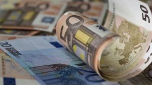 Στα 1,46 δισ. ευρώ το πλεόνασμα το τετράμηνο