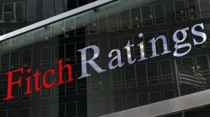 Απελεύθερος: Η προειδοποίηση της Fitch «ακουμπά» τις τιτλοποιήσεις