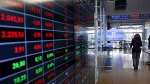 Απελεύθερος: Ποιοι σορτάρουν ΕΤΕ και Πειραιώς- Πούλησε ακίνητο η Εθνική Ασφαλιστική