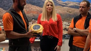 Δωρεά απινιδωτή από την INTERAMERICAN στην Εθελοντική Ομάδα Διάσωσης Καλύμνου