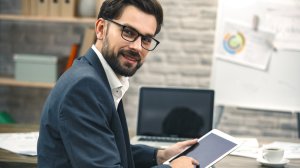 ΤτΕ: Στροφή των ασφαλιστικών σε προϊόντα που τον κίνδυνο φέρουν οι ασφαλισμένοι