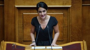 Στην Επιτροπή της Βουλής το επίδομα γέννησης