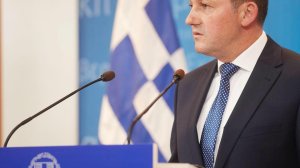 Θετική στον κορονοϊό και η σύζυγος του Στέλιου Πέτσα