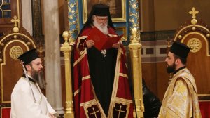 Αρχιεπίσκοπος Ιερώνυμος: Το φως νικάει το σκοτάδι. Τίποτε δε μπορεί να μας φοβίσει