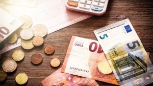Επιδόματα και συντάξεις: Πότε θα ξεκινήσει η καταβολή τους; 