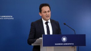 Στέλιος Πέτσας: Ο Απρίλιος θα είναι ο πιο δύσκολος, αλλά και ο πιο κρίσιμος μήνας - Συγκριτικοί πίνακες της Ελλάδας με άλλες ευρωπαϊκές χώρες