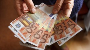 Πού οφείλεται η μείωση στις συντάξεις Ιουνίου - Η ανακοίνωση του e-ΕΦΚΑ