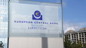 Απελεύθερος: Αγορές και εγχώριων εταιρικών ομολόγων από ΕΚΤ;