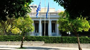 Προ των πυλών ο ανασχηματισμός!