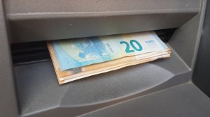 Πιστώθηκαν οι αυξήσεις στις επικουρικές - Δείτε τα ποσά για κάθε ταμείο