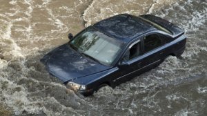 Καλοκαιρινό Μπουρίνι: Η ασφάλιση αυτοκινήτου αποζημιώνει χειμώνα και καλοκαίρι!