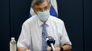 Σωτήρης Τσιόδρας: Πώς θα πείσουμε τους νέους να φορέσουν μάσκα
