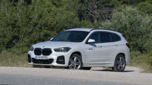 Πώς σας «ασφαλίζει» και σας προσέχει η νέα BMW X1;