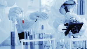 Reuters: Περισσότερα από 40 πειραματικά εμβόλια για τον κορονοϊό - Τι αναφέρουν οι ασφαλιστές!