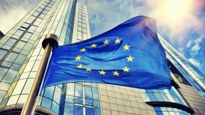 Κομισιόν: Η υψηλότερη φορολόγηση αλλοδαπών ασφαλιστικών δεν συμβιβάζεται με την ελεύθερη κυκλοφορία των κεφαλαίων